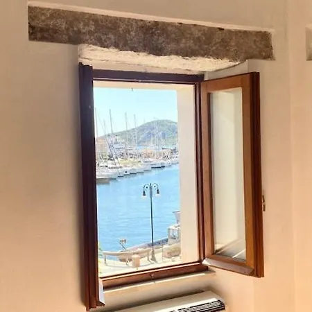 Sea View Apartamento La Maddalena (Sassari)